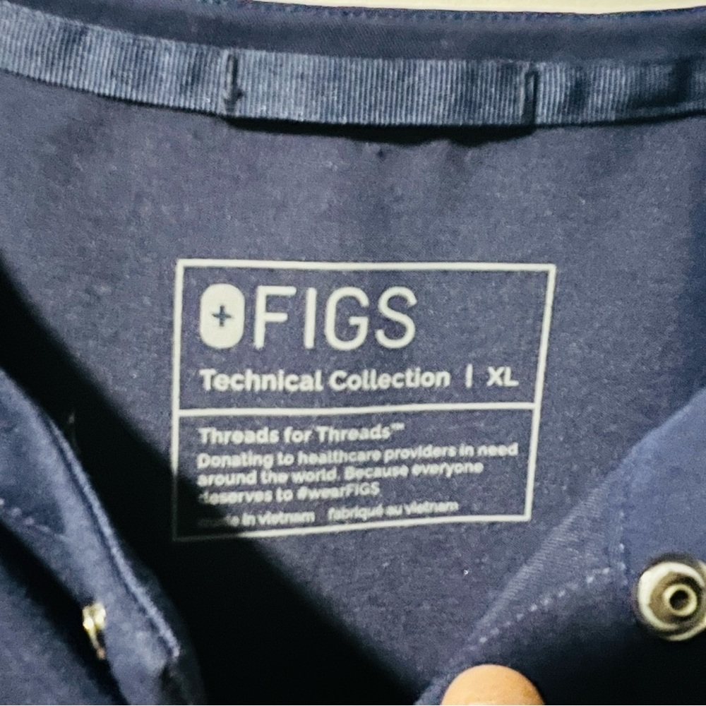 FIGS Corfield Henley Scrub Top Size XL Navy Blue Technical Collection Medical - Picture 3 of 11
